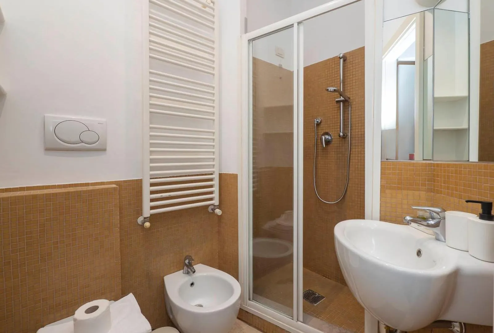 I Host Apartment - Montenero 58 Milan